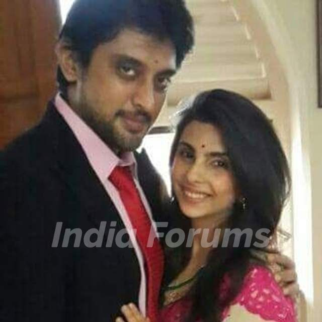 Abhaas Mehta with girlfriend