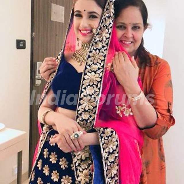 Yuvika Chaudhary with her Mother