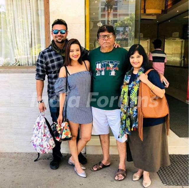 Madalsa Sharma with her parents and husband