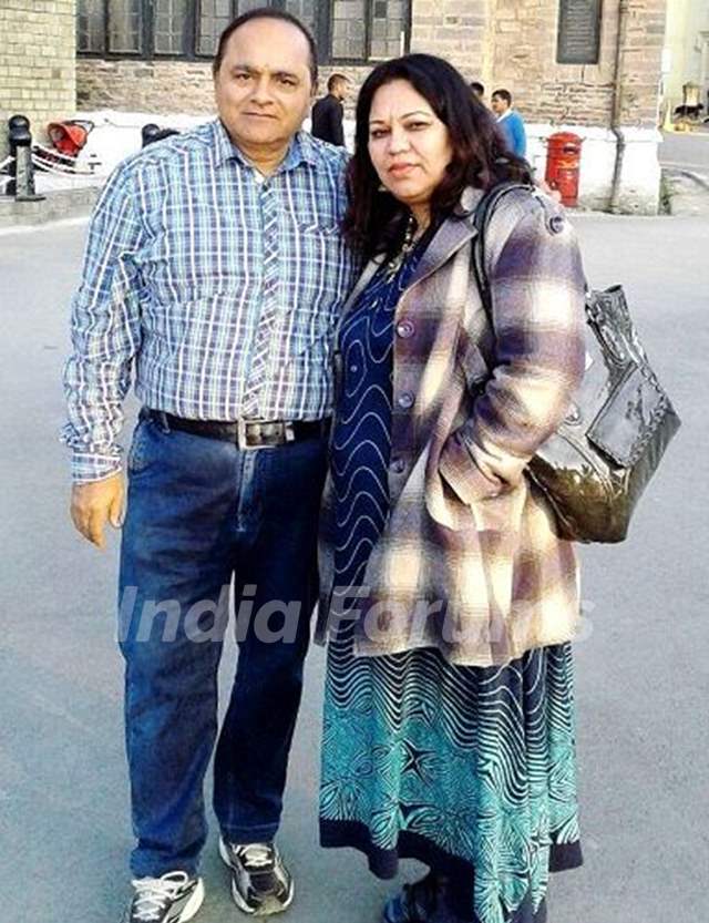 Sonal Handa parents