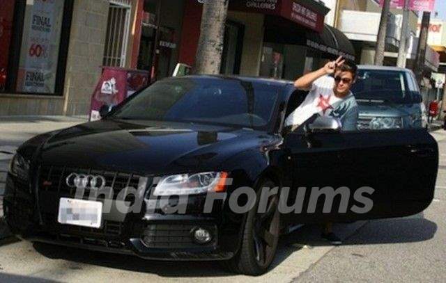 Zac with Audi S5