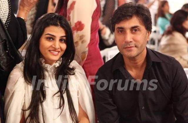 Adnan Siddiqui with his wife