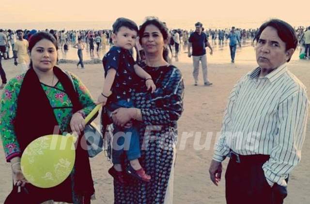 Shoaib Ali with his parents, sister, and nephew