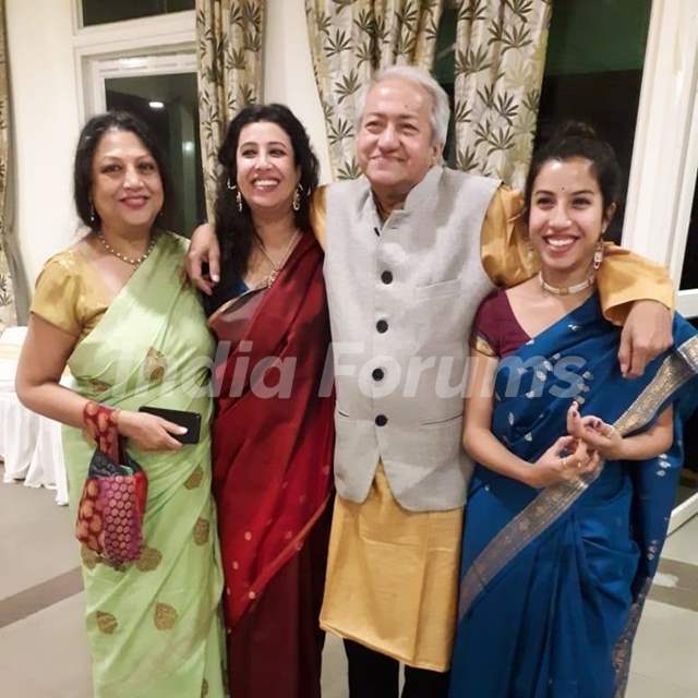 Niharika Lyra Dutt with her family