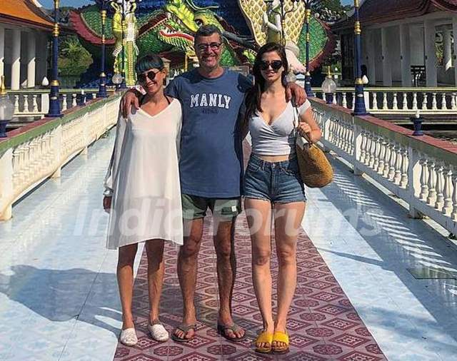 Giorgia Andriani with her Father and Sister