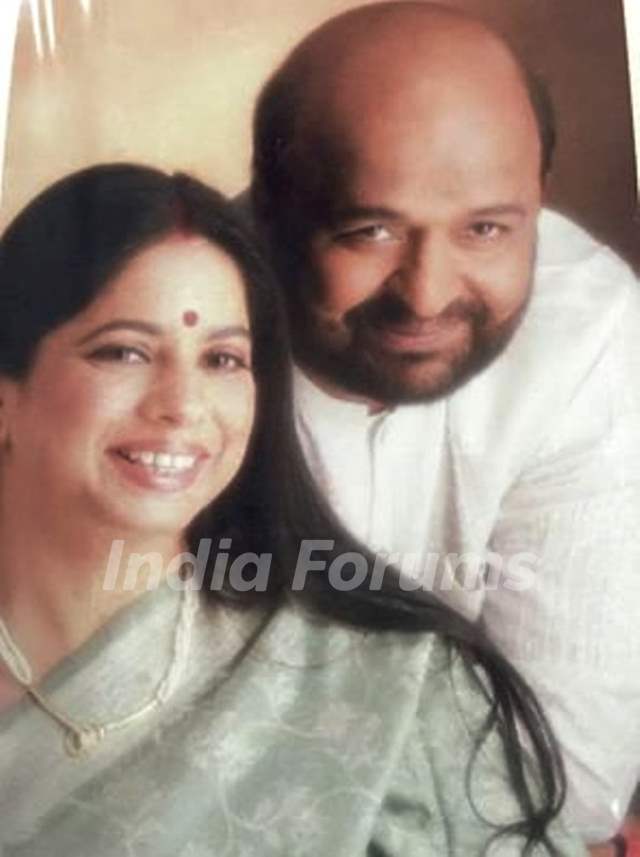 Sameer With His Wife Anita Pandey