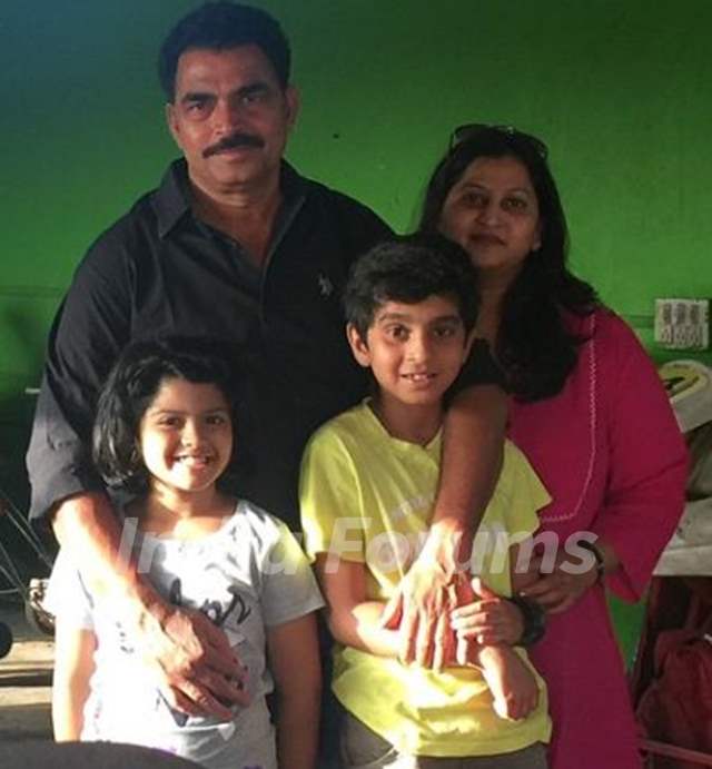 Sayaji Shinde with his family