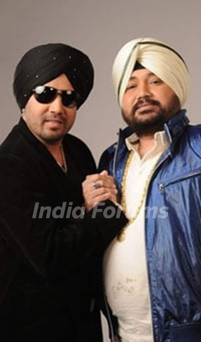 Mika Singh with his brother Daler Mehandi