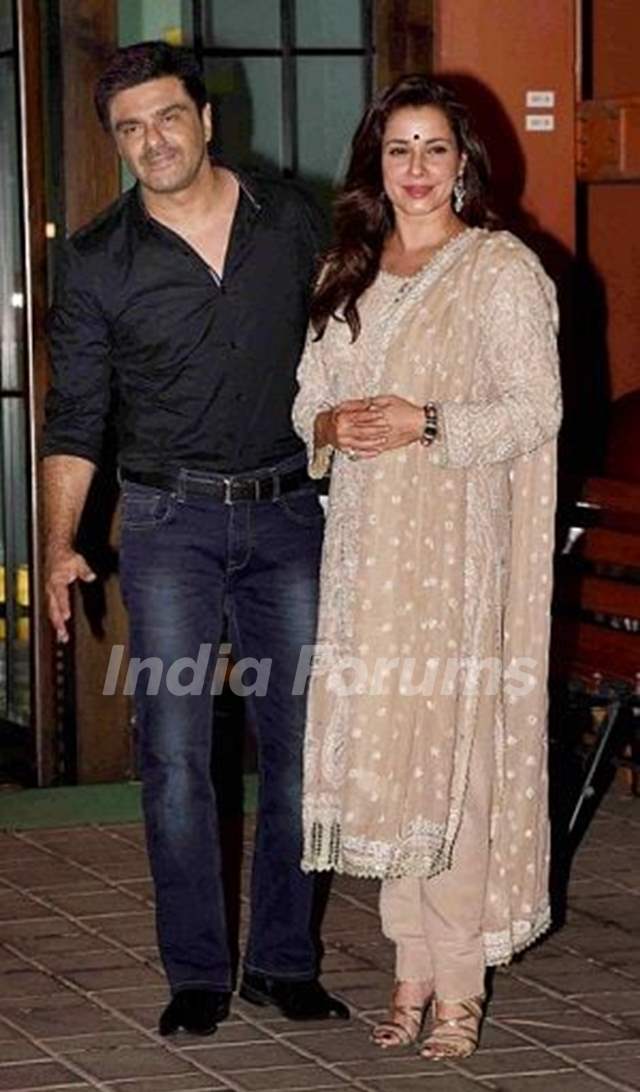 Samir Soni with wife Neelam Kothari