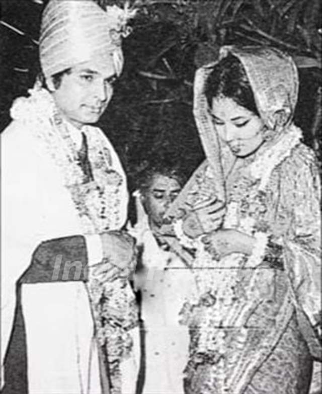 Asrani with wife Manju Asrani