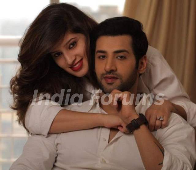 Kanan Malhotra with Wife Aakanksha Dhingra