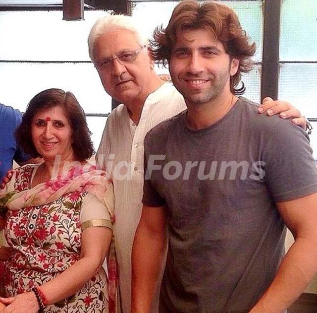 Sumit Kaul with his parents