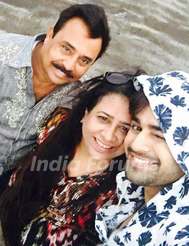 Pearl V Puri with his parents