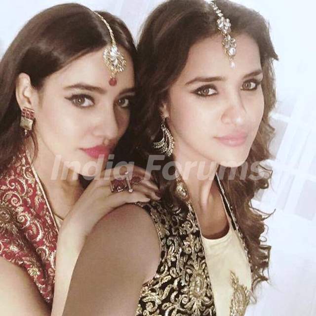 Aisha Sharma with her sister Neha Sharma