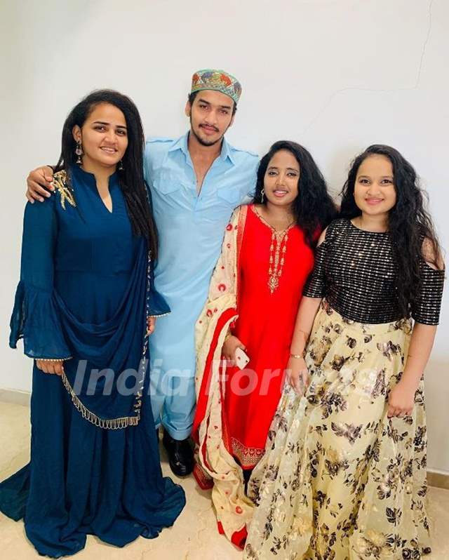 Faisal Khan with his sisters