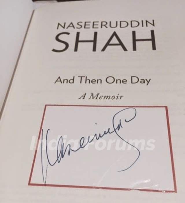 Naseeruddin Shah signature
