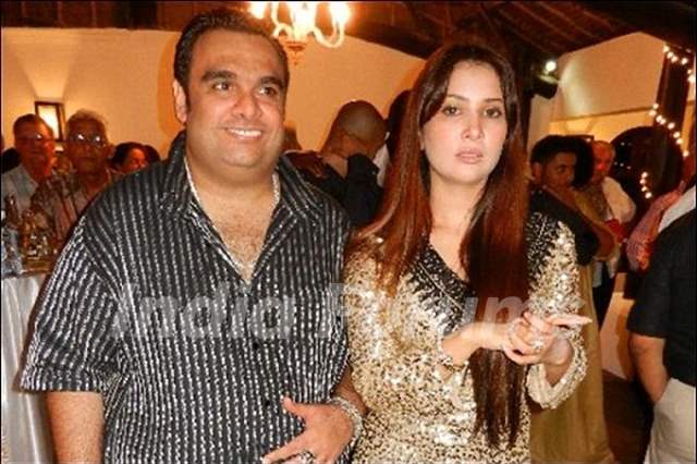 Kim Sharma with estranged husband