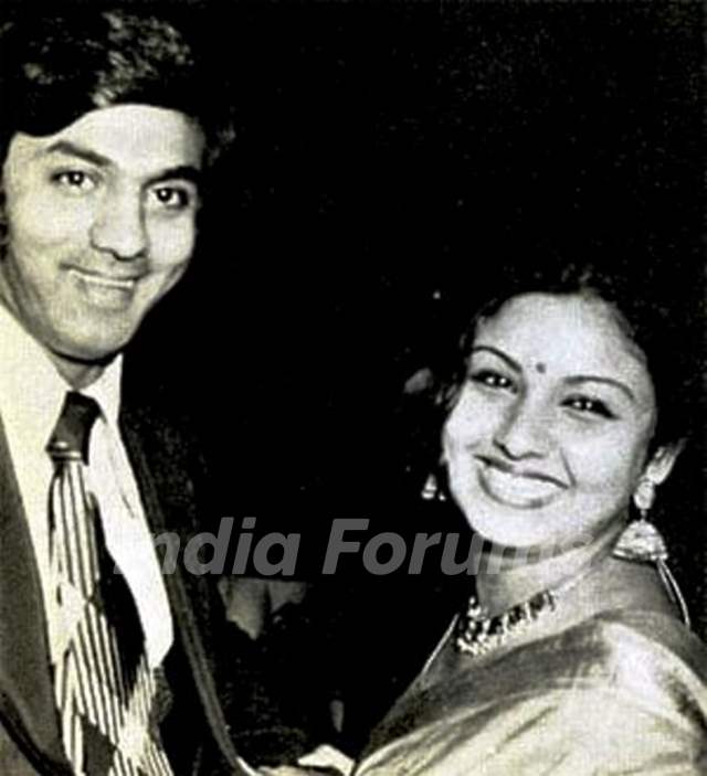 Leena Chandavarkar With Her First Husband Siddharth Bandodkar