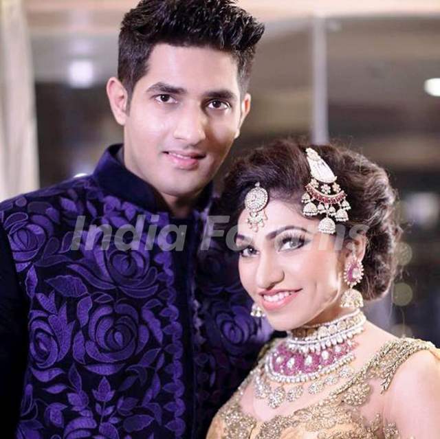 Tulsi Kumar with her husband