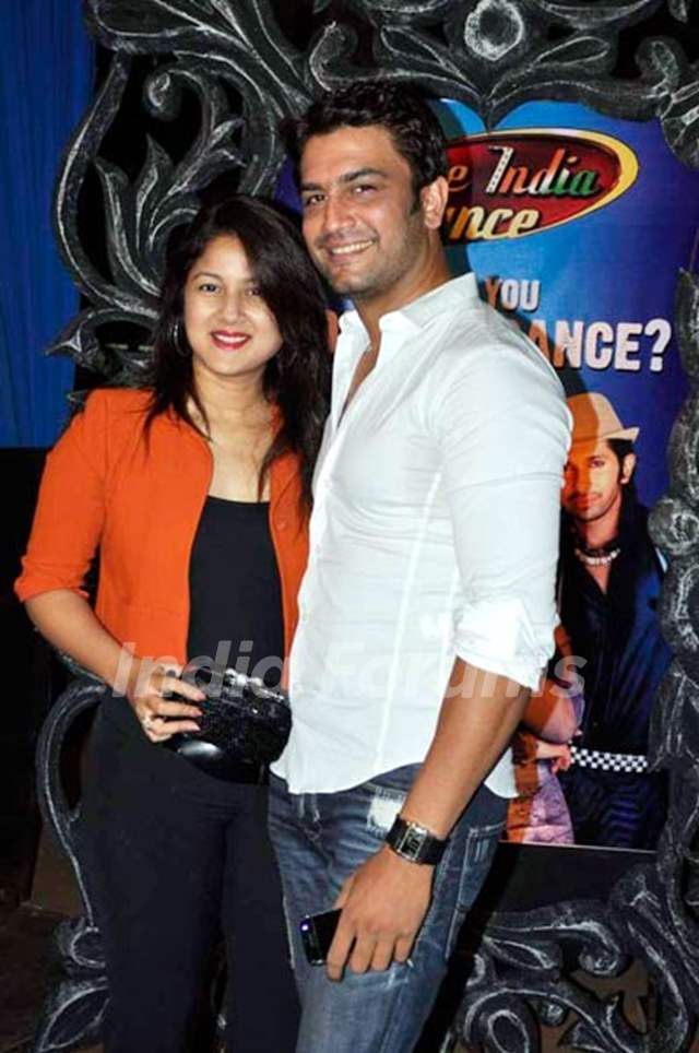 Sharad Kelkar with his wife