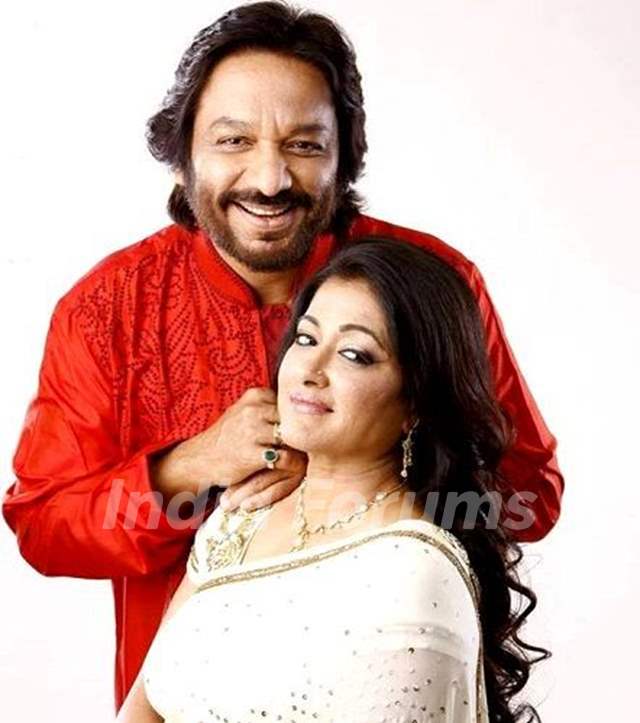 Sunali Rathod with her husband Roop Kumar Rathod