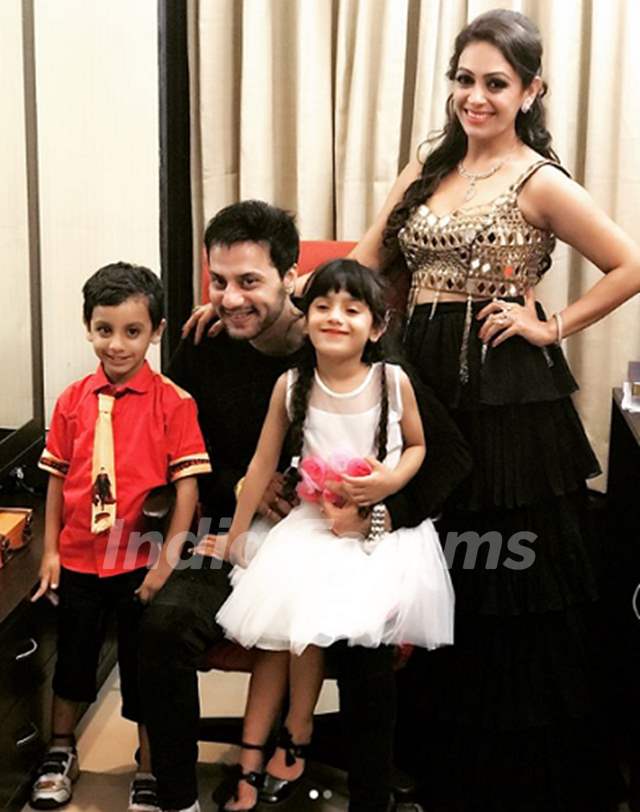 Ashita Dhawan with husband and children