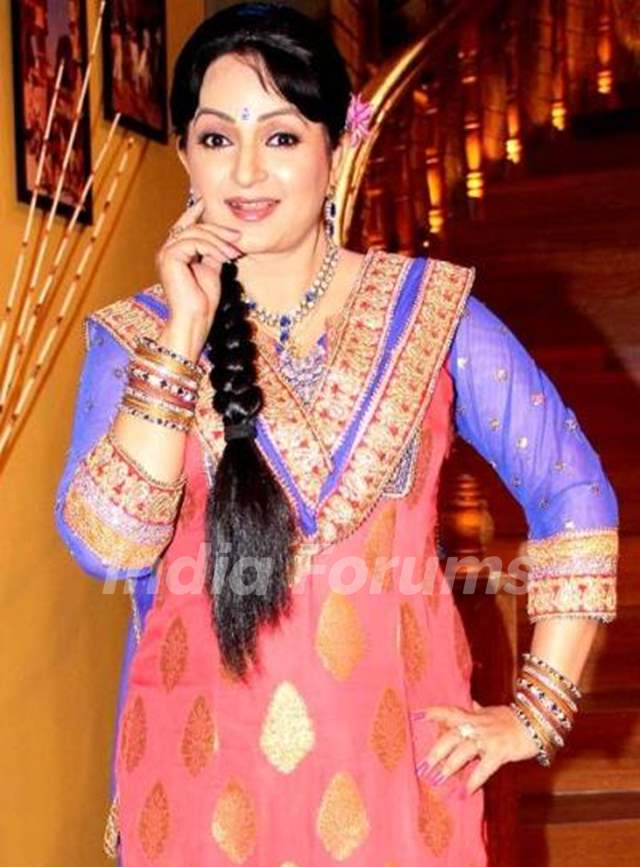 Upasana Singh as Pinky Bua