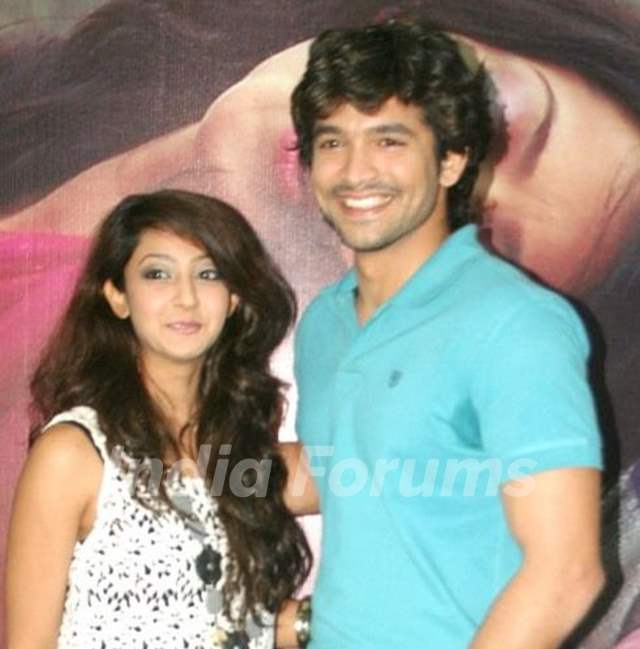 aindrita-ray-with-her-boyfriend-diganth