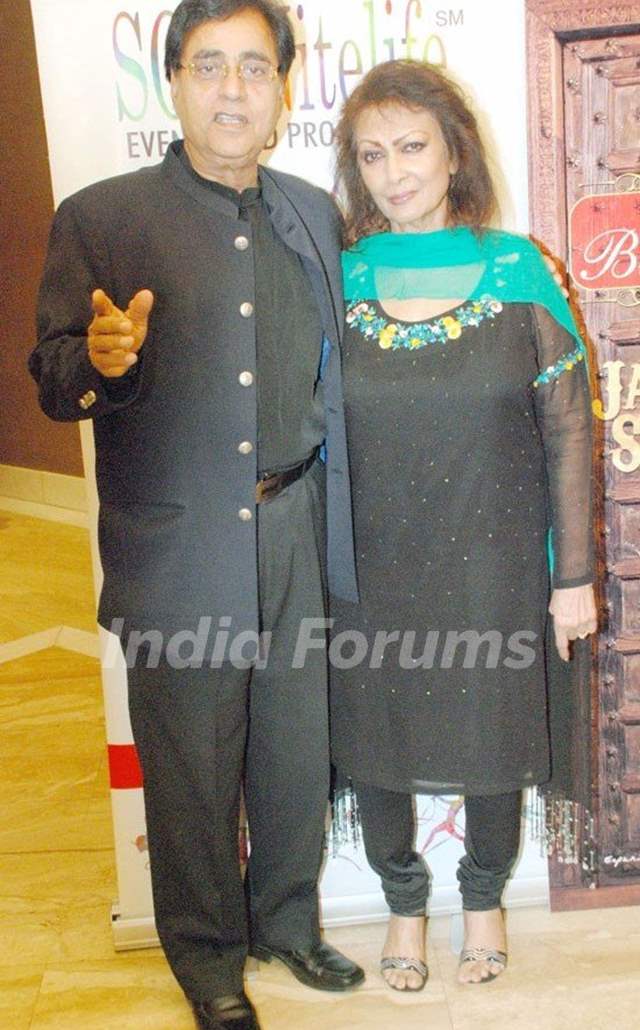 Chitra Singh With Her Husband Jagjit Singh