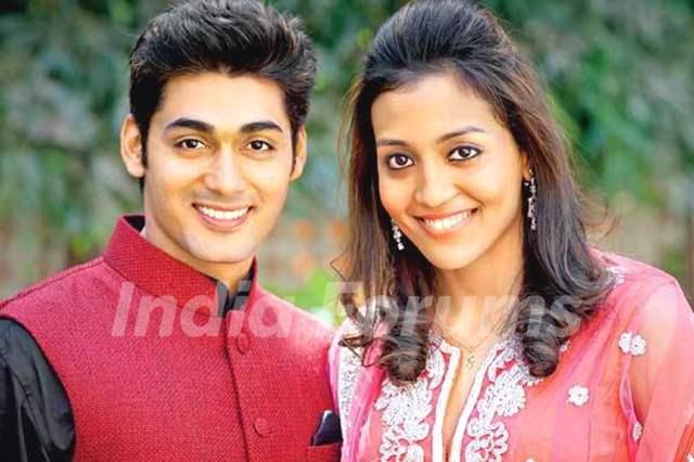 Ruslaan Mumtaz with his wife