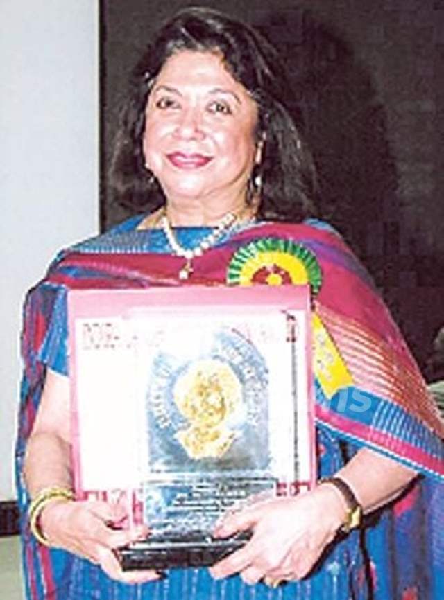 Ritu Kumar with Indira Gandhi Priyadarshini Award