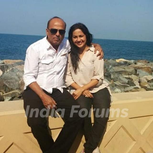 Shubhangi latkar with her husband