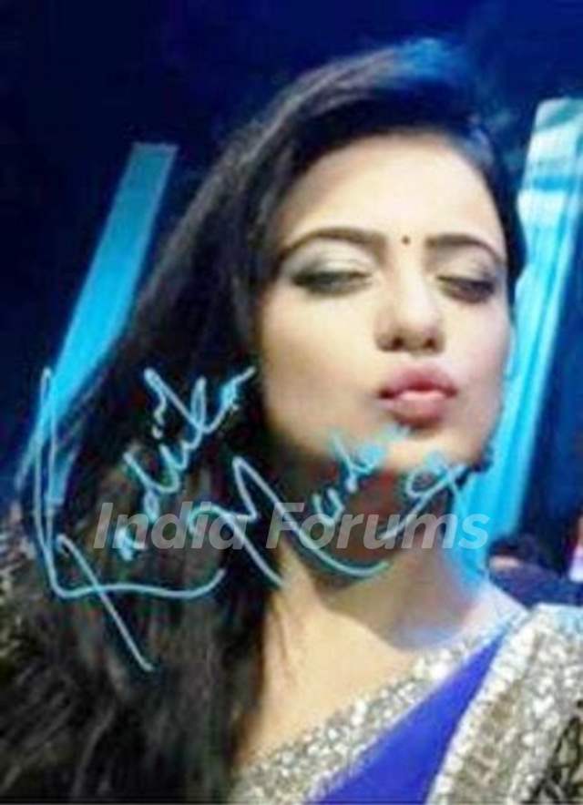 Radhika Madan signature