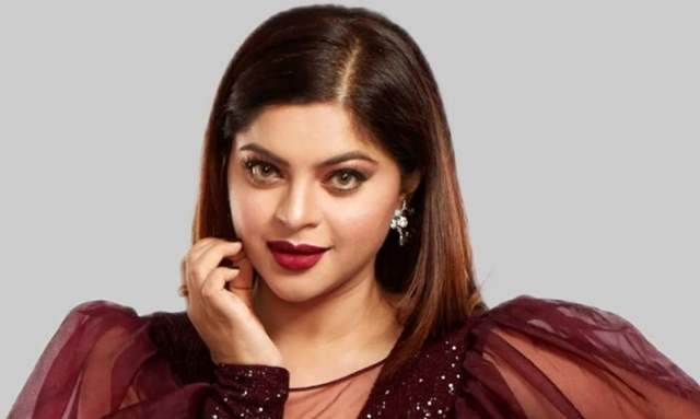 Sneha Wagh is back with Star Bharat's newly launched show 'Na Umra Ki Seema  Ho'. The actress talks about her role and the show : The Tribune India