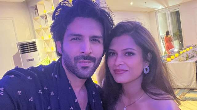 Kartik Aaryan and his friend