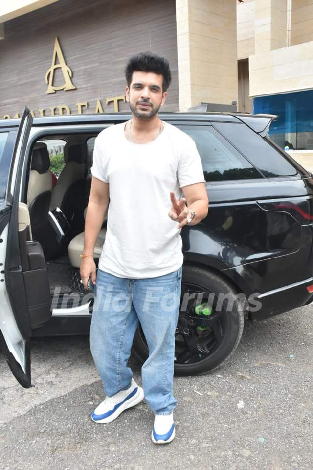 Karan Kundrra spotted in the city 