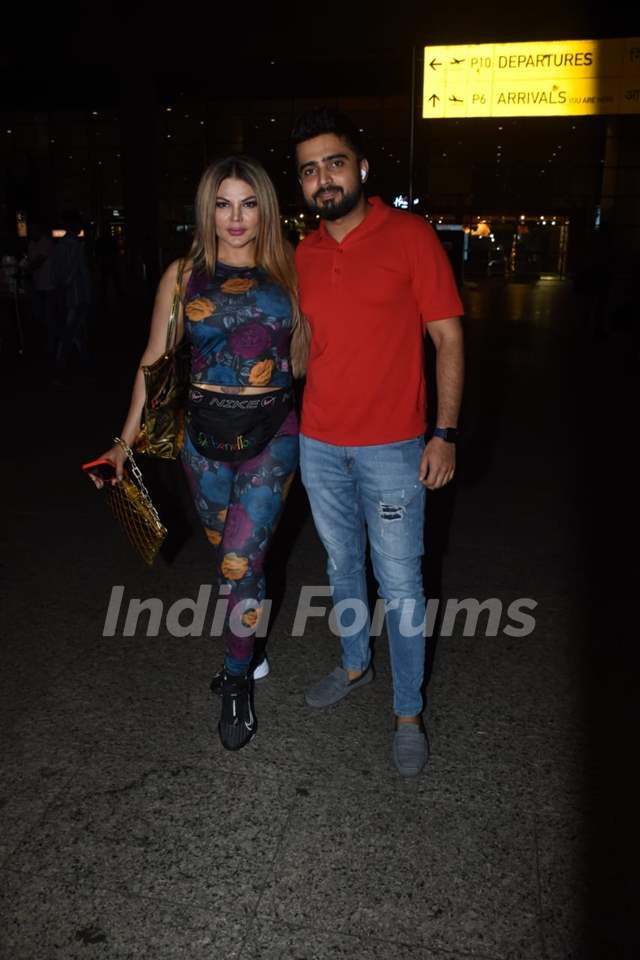 Rakhi Sawant poses with boyfriend Adil Khan clicked at the Mumbai airport