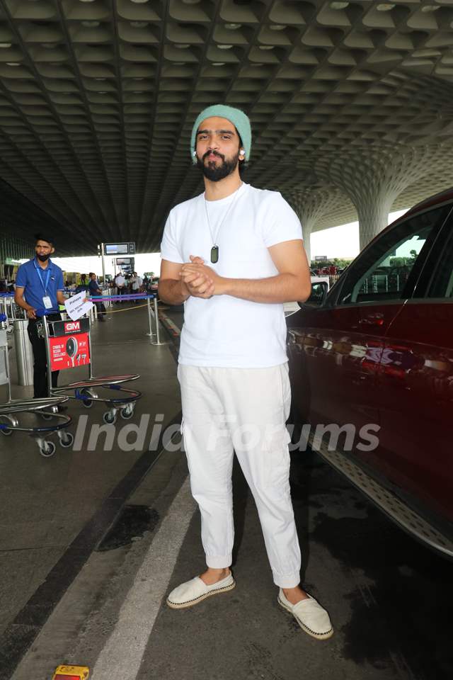 Amaal Mallik spotted at Mumbai airport