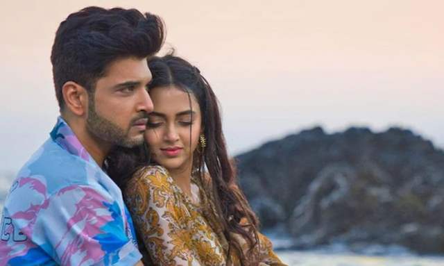 Karan Kundra and Tejasswi Prakash 