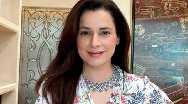 Neelam Kothari 