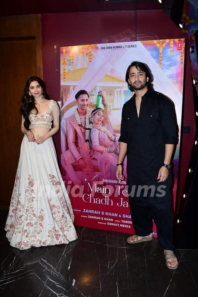 Shaheer Sheikh and Zahrah S Khan spotted promoting song Main Tenu Chadh Jaungi 