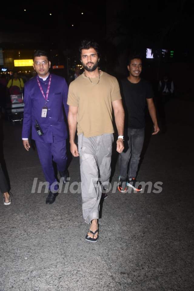 Vijay Deverakonda spotted at the Mumbai airport