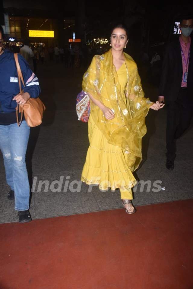 Shraddha Kapoor spotted at the Mumbai airport
