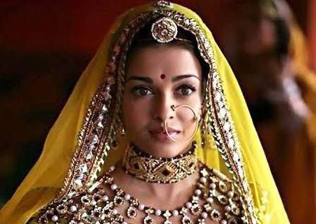 Aishwarya Rai Bachchan as Jodha: