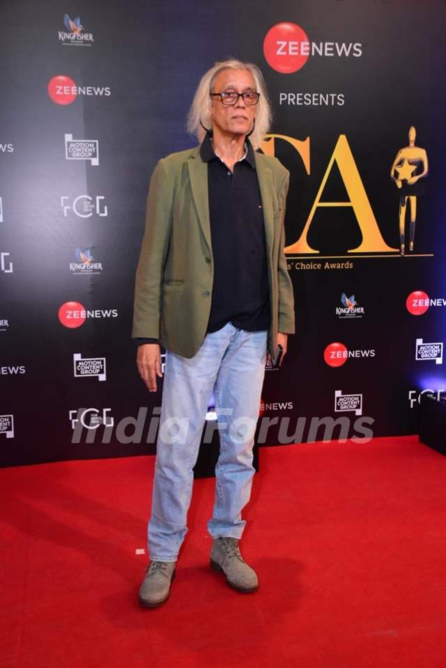 Sudhir Mishra grace red carpet of the 5th edition of Critics’ Choice Awards