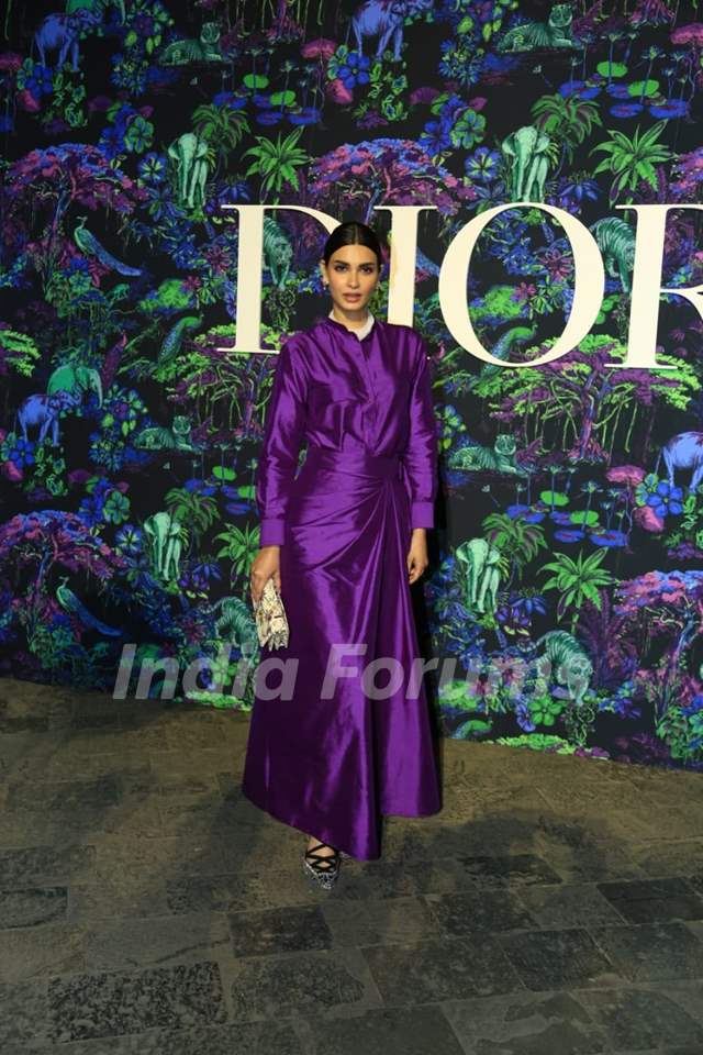  Diana Penty attend Dior 2023 show at Gateway of India, Mumbai
