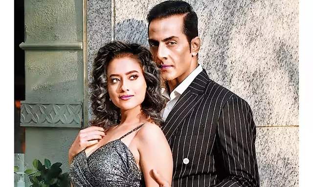 Sudhanshu Pandey and Madalsa