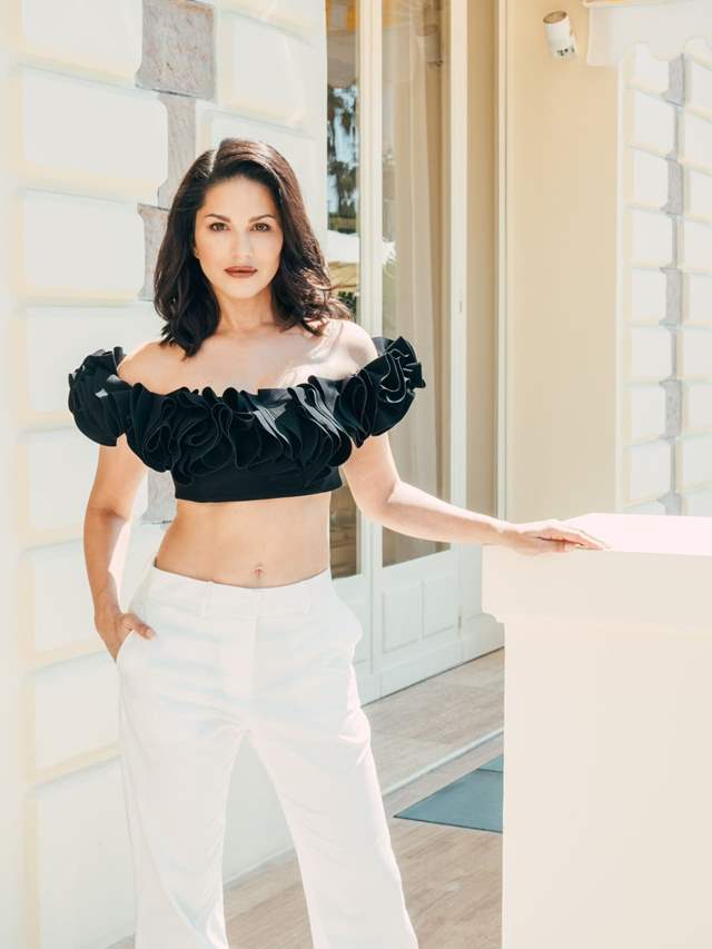 Sunny Leone turns heads at Cannes in timeless blackandwhite ensemble
