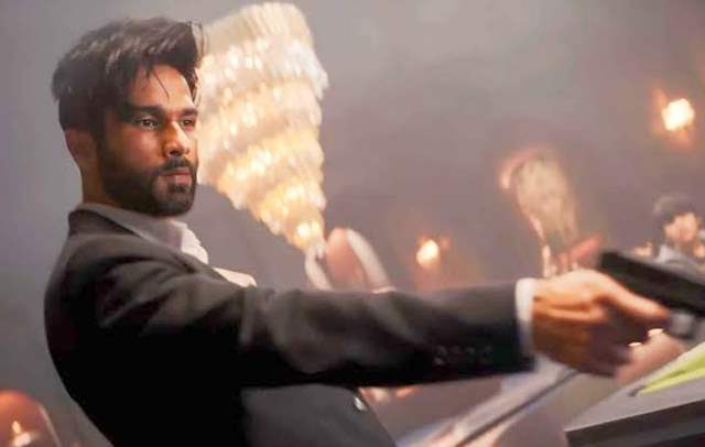 Shahid Kapoor in Bloody Daddy