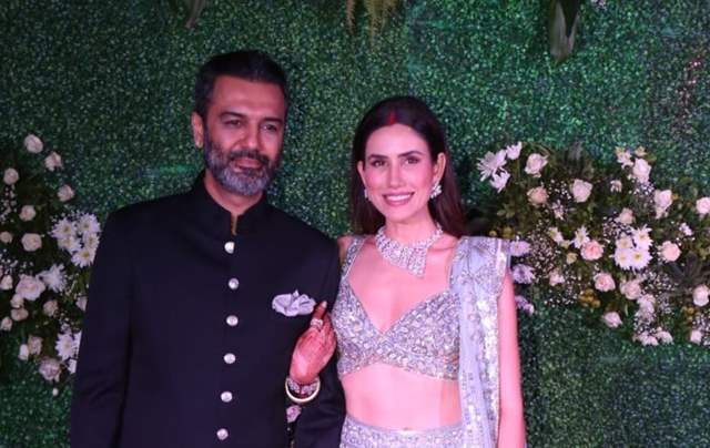 Sonnalli Seygall reception